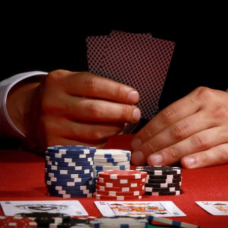 Что означает рендж в покере