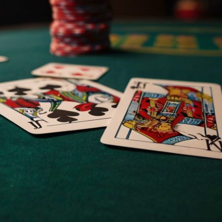 Что такое капнутый диапазон в покере