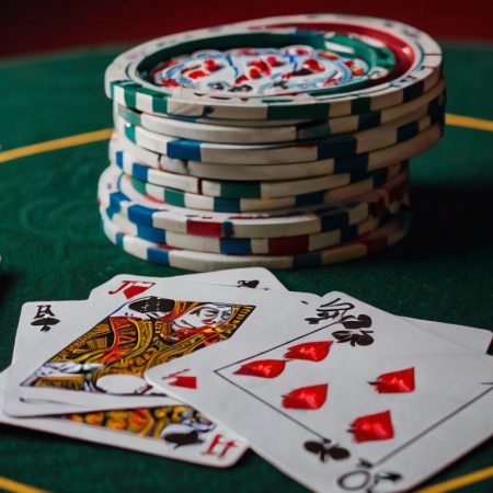 Что такое аддон в покере и как правильно им пользоваться в турнирах