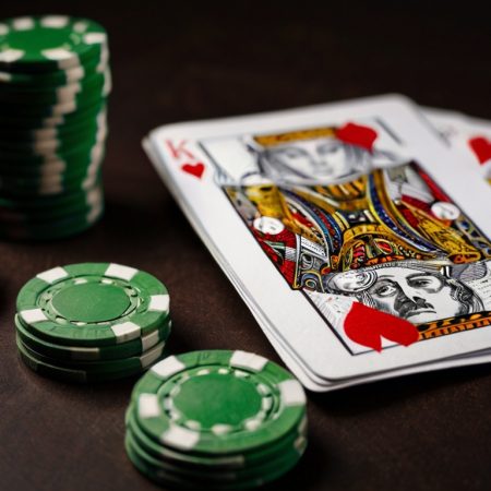 Большой и малый блайнд в покере: что это, чарты для защиты и рестила